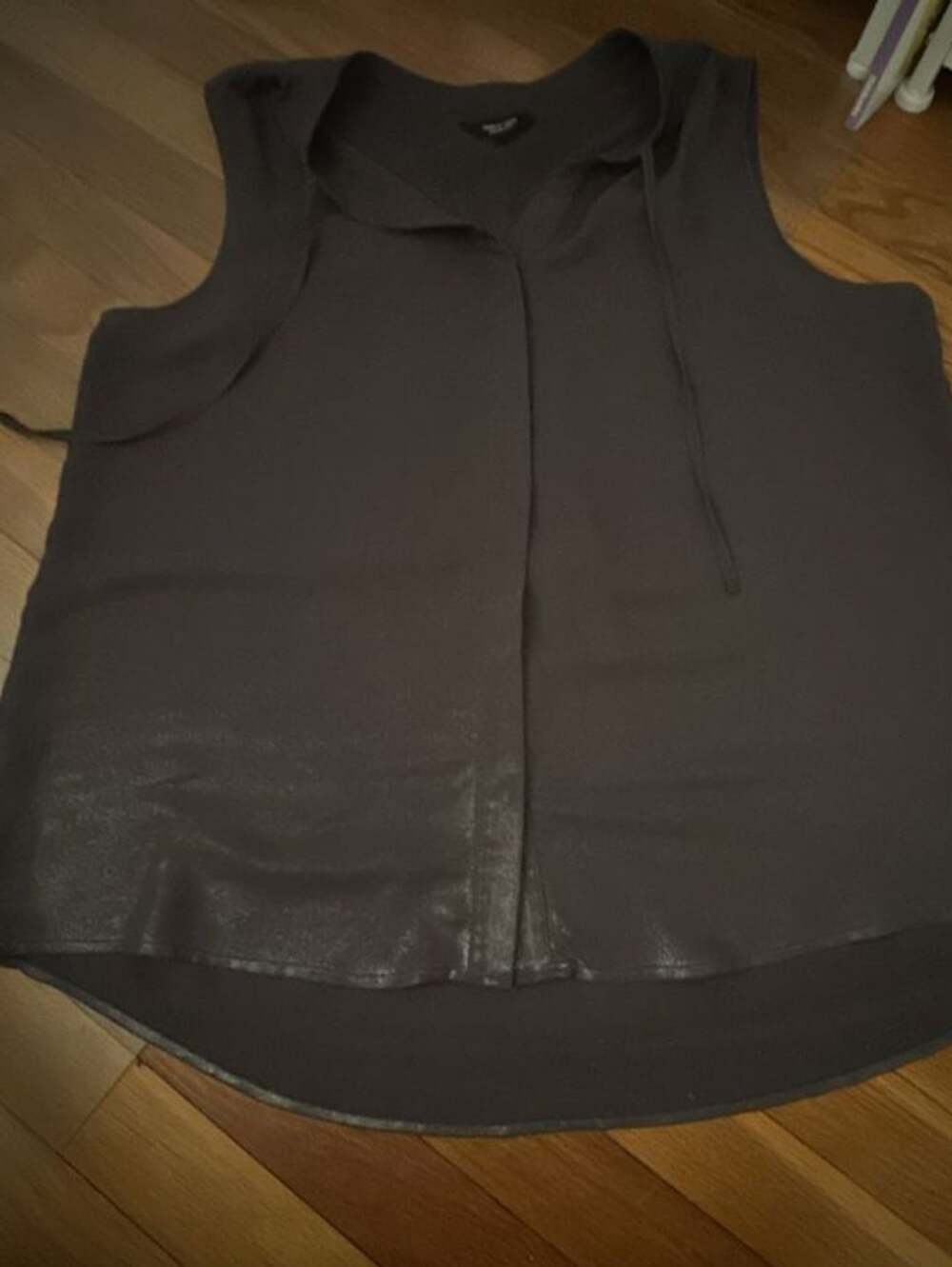 Simply Vera Wang Tunic Tank Blouse Women's Grey Shimmer Sleeveless